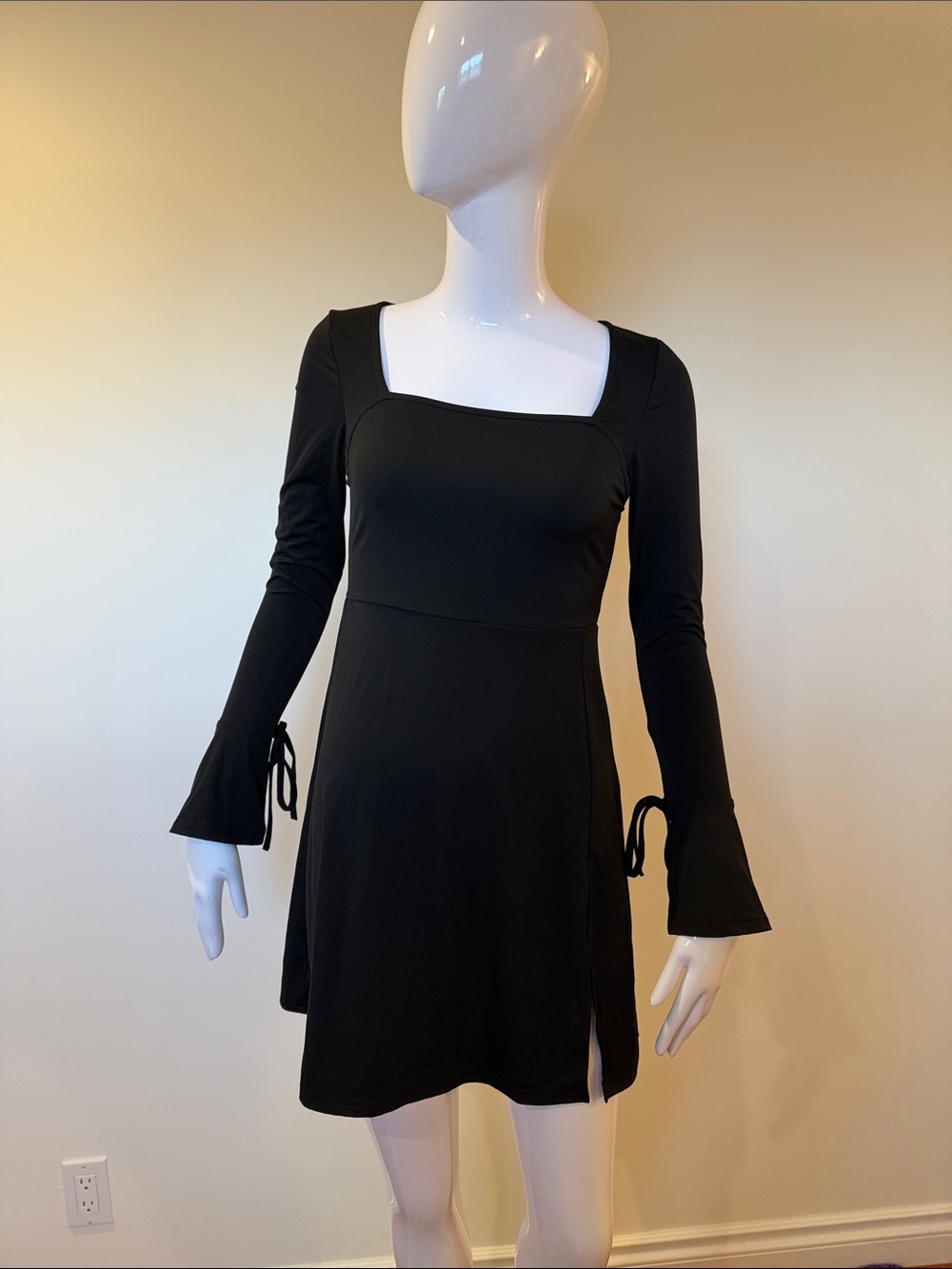 Black Square Neck Bell Sleeve Mini Dress Size S